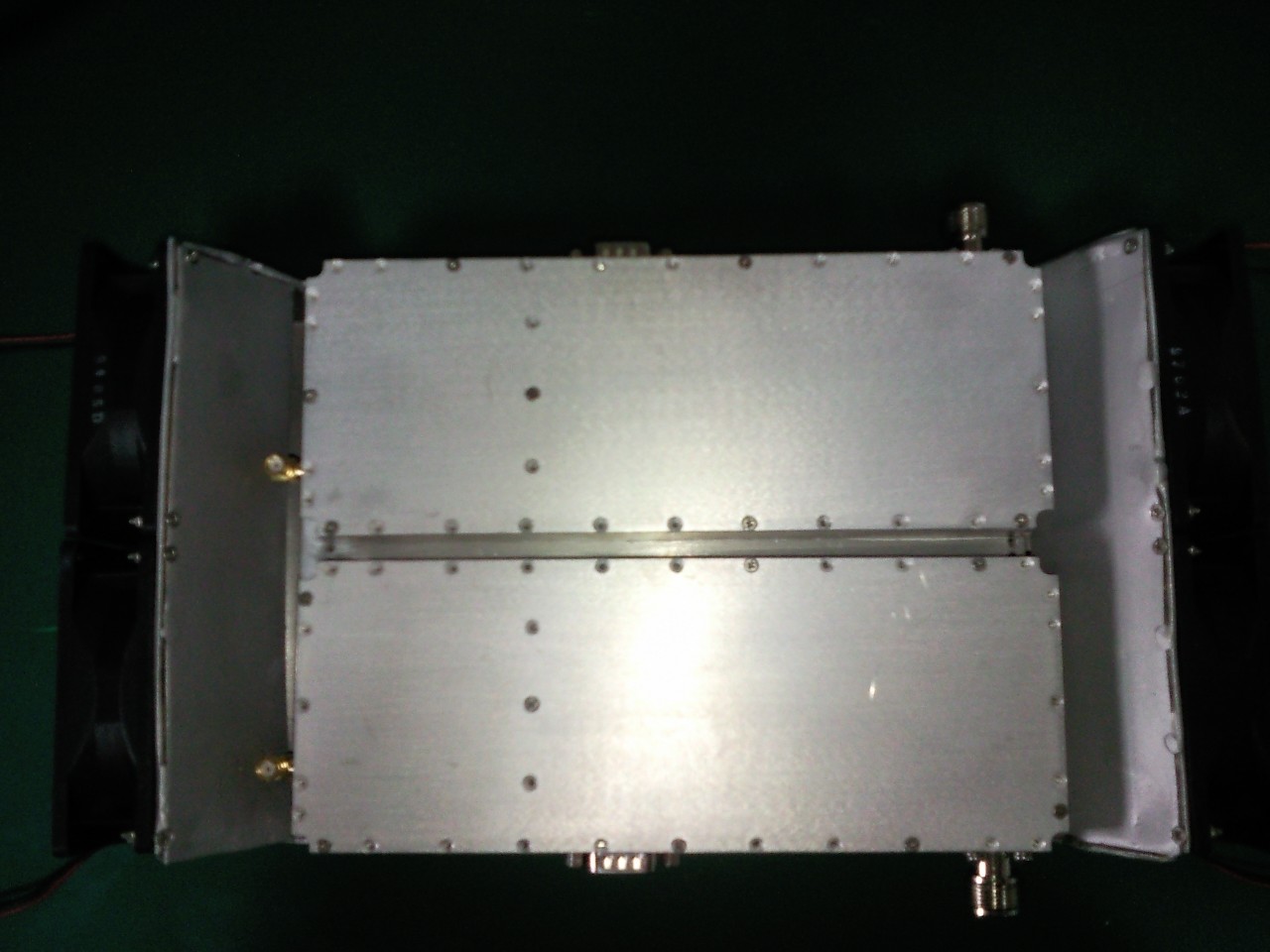 925-960MHz 150W固态微波功放